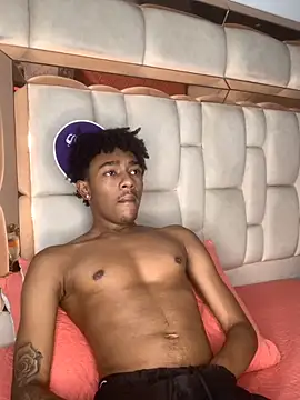 Snapshot of Boy_cock18 chatting on 11, 9, 2025 Boy cock18 online show from 11, 9, 2025