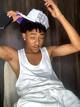 Snapshot of Boy_cock18 chatting on 25, 9, 2025 Boy cock18 online show from 25, 9, 2025