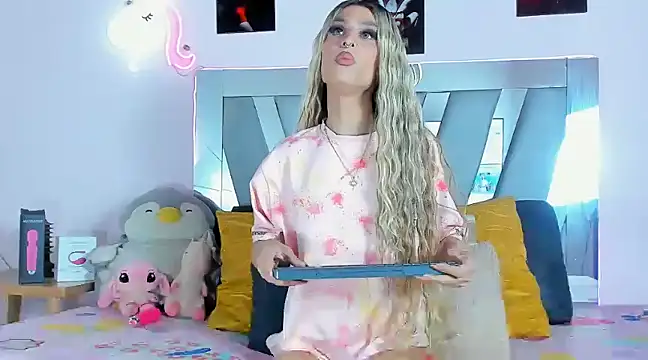 supradoll online show from 18, 3, 2025