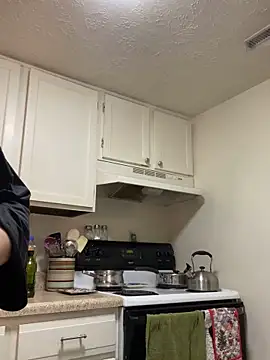 22lunalove22 online show from 13, 3, 2025