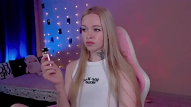 Snapshot of Naughty_Mable chatting on 14, 7, 2026 Naughty Mable online show from 14, 7, 2026