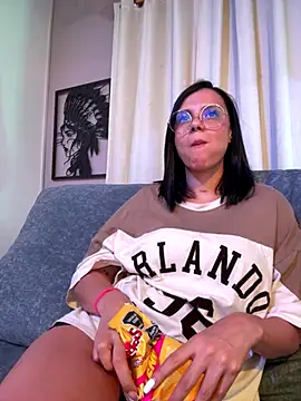 Abril jones10 online show from 18, 10, 2025