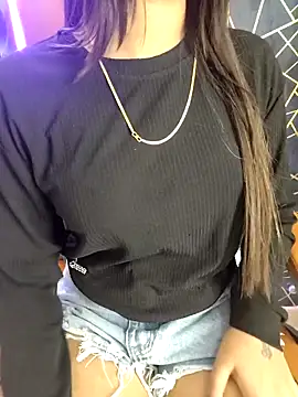 Little  Lia online show from 28, 4, 2026