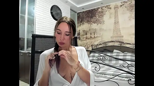 One of the girls online show from 29, 9, 2025