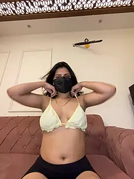Snapshot of ahista chatting on 25, 6, 2026 ahista online show from 25, 6, 2026