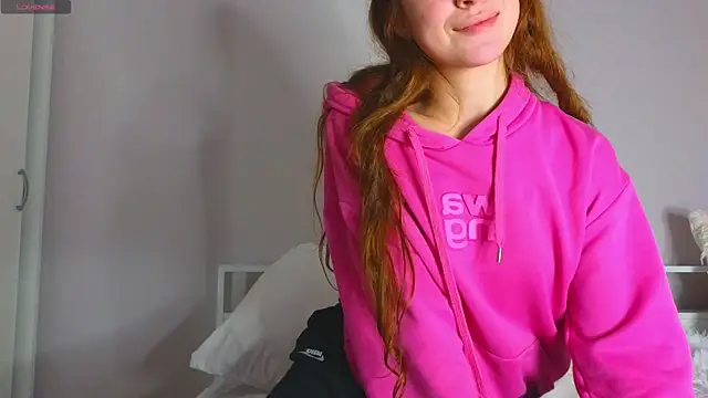 Snapshot of thebarbaraa chatting on 12, 10, 2025 thebarbaraa online show from 12, 10, 2025