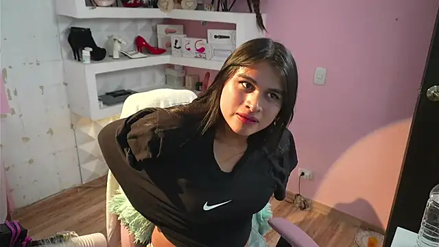Mara-Bella online show from 16, 6, 2026