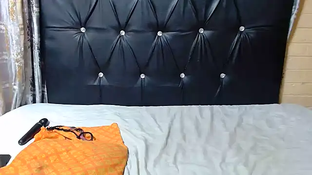 Snapshot of EROTIC_BARBIE28 chatting on 13, 7, 2026 EROTIC BARBIE28 online show from 13, 7, 2026