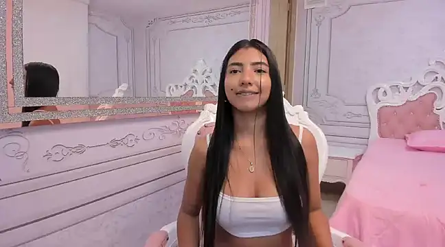 Daphne Fox  online show from 9, 3, 2025