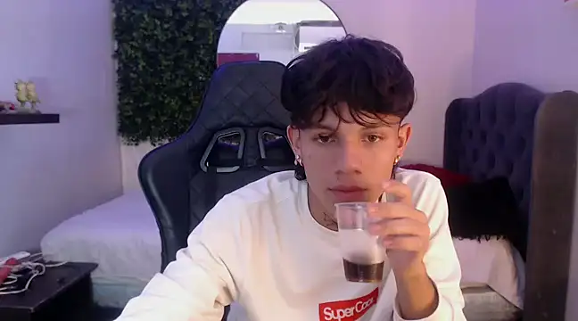 andy dan18 online show from 24, 2, 2025