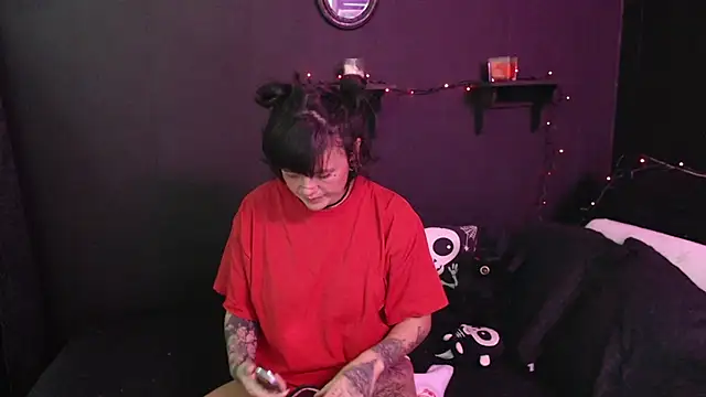 rousstattoo online show from 14, 11, 2025