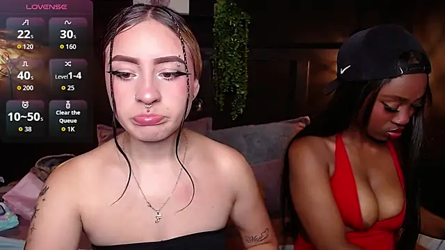 nikkystorm1  online show from 8, 11, 2025