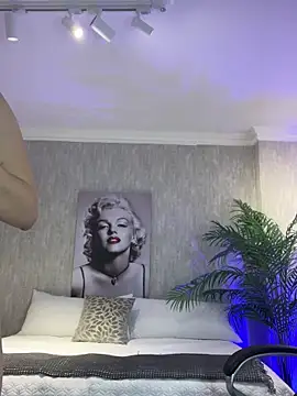 samy xoxox online show from 11, 1, 2025