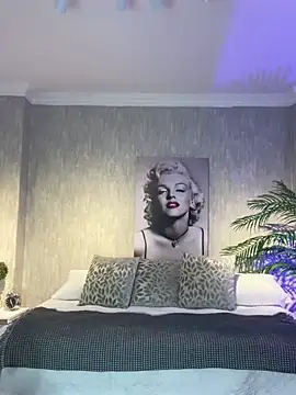 samy xoxox online show from 4, 2, 2025