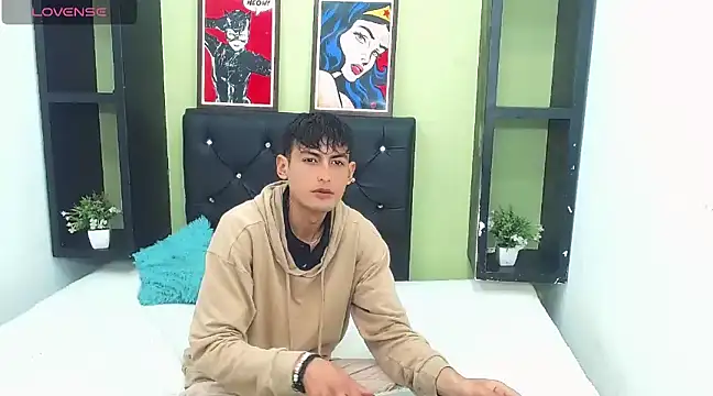 Snapshot of x_daviid_x chatting on 10, 1, 2025 x daviid x online show from 10, 1, 2025