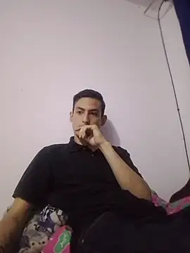 Snapshot of x_daviid_x chatting on 20, 11, 2025 x daviid x online show from 20, 11, 2025