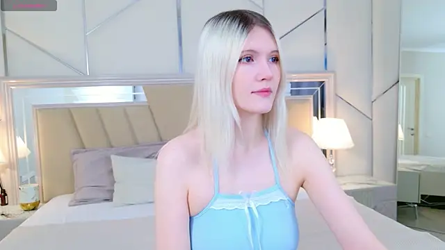 NellieLoyns online show from 31, 5, 2026