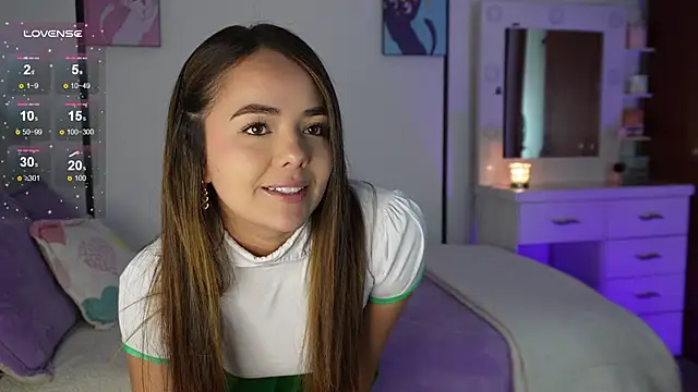 Hannah-Rose online show from 8, 2, 2025