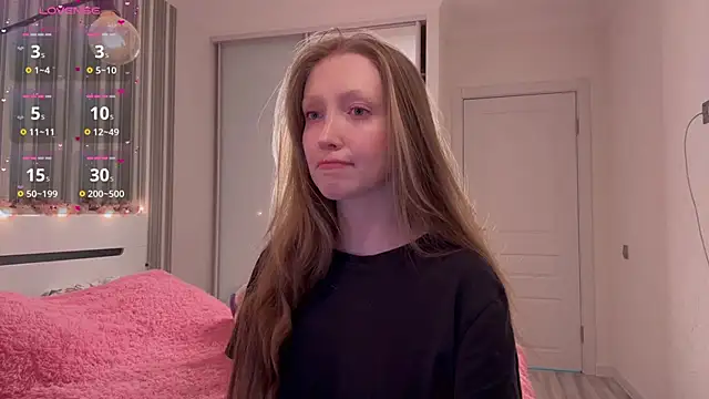 Snapshot of Awwwrora chatting on 25, 2, 2026 Awwwrora online show from 25, 2, 2026