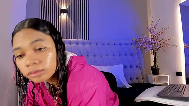 GysellHanson online show from 2, 12, 2025