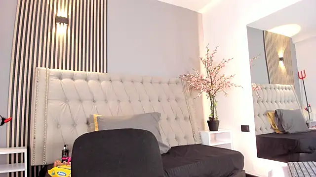 GysellHanson online show from 12, 11, 2025