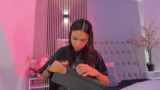 GysellHanson online show from 21, 12, 2025