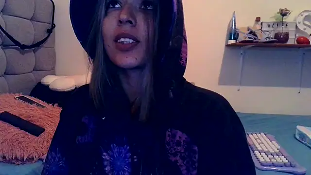 Snapshot of BlueStoneX chatting on 5, 2, 2026 BlueStoneX online show from 5, 2, 2026