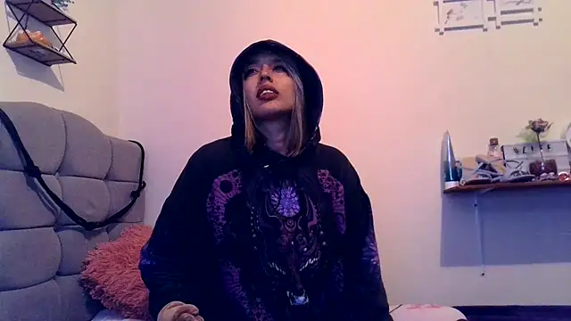 Snapshot of BlueStoneX chatting on 9, 2, 2026 BlueStoneX online show from 9, 2, 2026