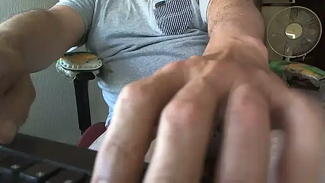 Snapshot of 069kinchan chatting on 8, 7, 2026 069kinchan online show from 8, 7, 2026