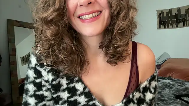 leahsparkles online show from 3, 11, 2025