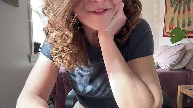 leahsparkles online show from 13, 3, 2025