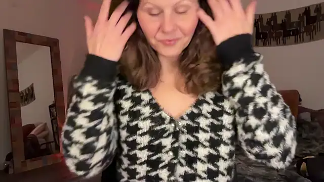 leahsparkles online show from 18, 12, 2025