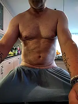 Snapshot of kevincumporn chatting on 17, 5, 2026 kevincumporn online show from 17, 5, 2026