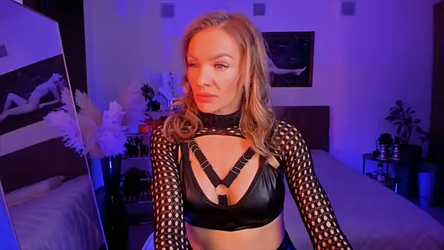 Oliva Candy online show from 23, 2, 2025