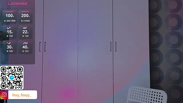 Cuteroxyfoxy online show from 28, 2, 2025