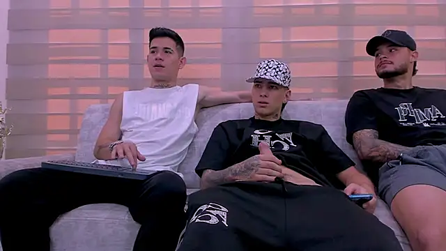 Snapshot of hell_twink chatting on 26, 12, 2024 hell twink online show from 26, 12, 2024