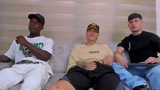 Snapshot of hell_twink chatting on 22, 3, 2025 hell twink online show from 22, 3, 2025