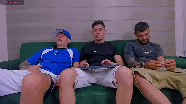 Snapshot of hell_twink chatting on 24, 9, 2025 hell twink online show from 24, 9, 2025