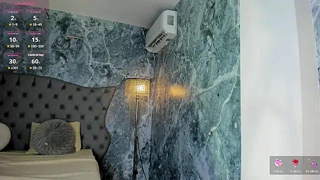 LucyLovelyy online show from 18, 2, 2026