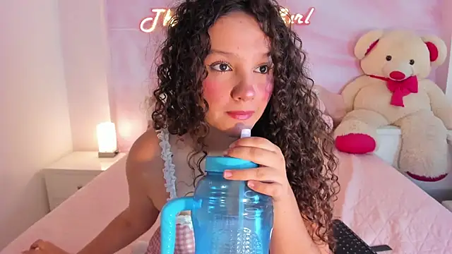 LucyLovelyy online show from 20, 3, 2025