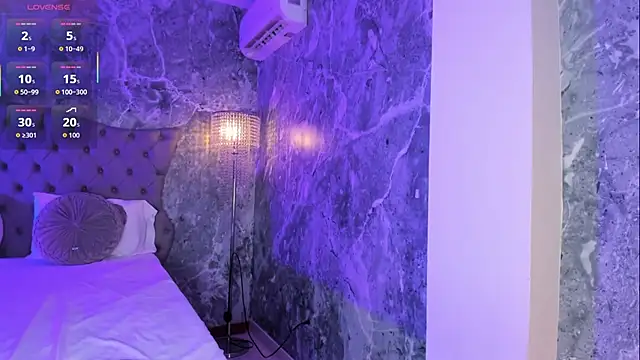 LucyLovelyy online show from 13, 11, 2025