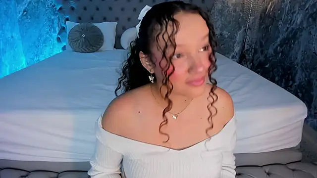 LucyLovelyy online show from 15, 3, 2025