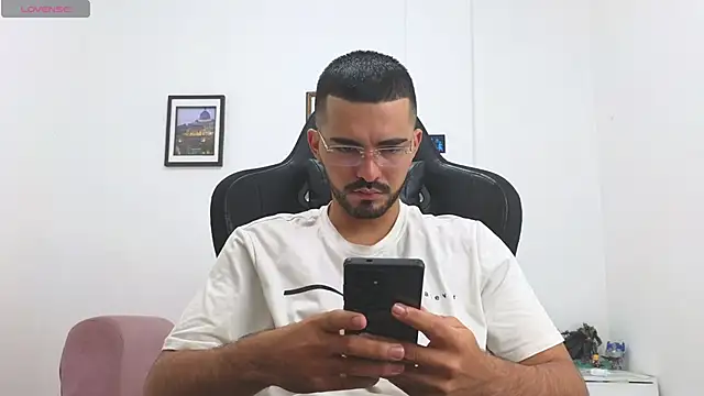 Massimoo 07 online show from 7, 1, 2026