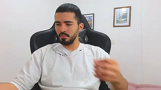 Massimoo 07 online show from 21, 3, 2025