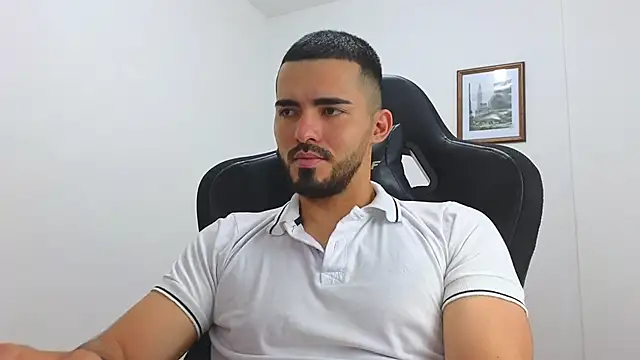 Massimoo 07 online show from 1, 3, 2025