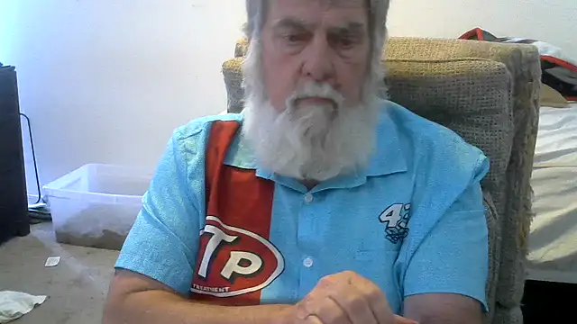 Snapshot of viejo_oso chatting on 7, 6, 2026 viejo oso online show from 7, 6, 2026