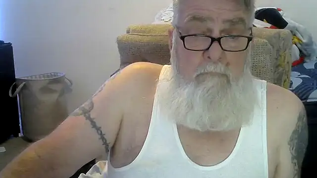 Snapshot of viejo_oso chatting on 1, 8, 2026 viejo oso online show from 1, 8, 2026