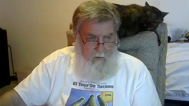 Snapshot of viejo_oso chatting on 7, 6, 2026 viejo oso online show from 7, 6, 2026