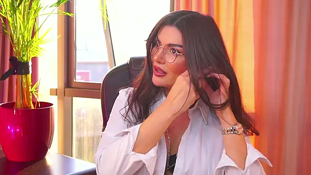 Snapshot of myakalifa chatting on 22, 9, 2025 myakalifa online show from 22, 9, 2025