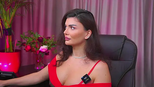 Snapshot of myakalifa chatting on 14, 9, 2025 myakalifa online show from 14, 9, 2025